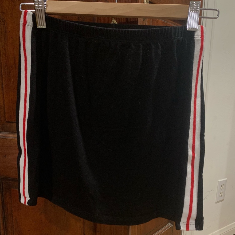 Black Brandy Melville mini skirt